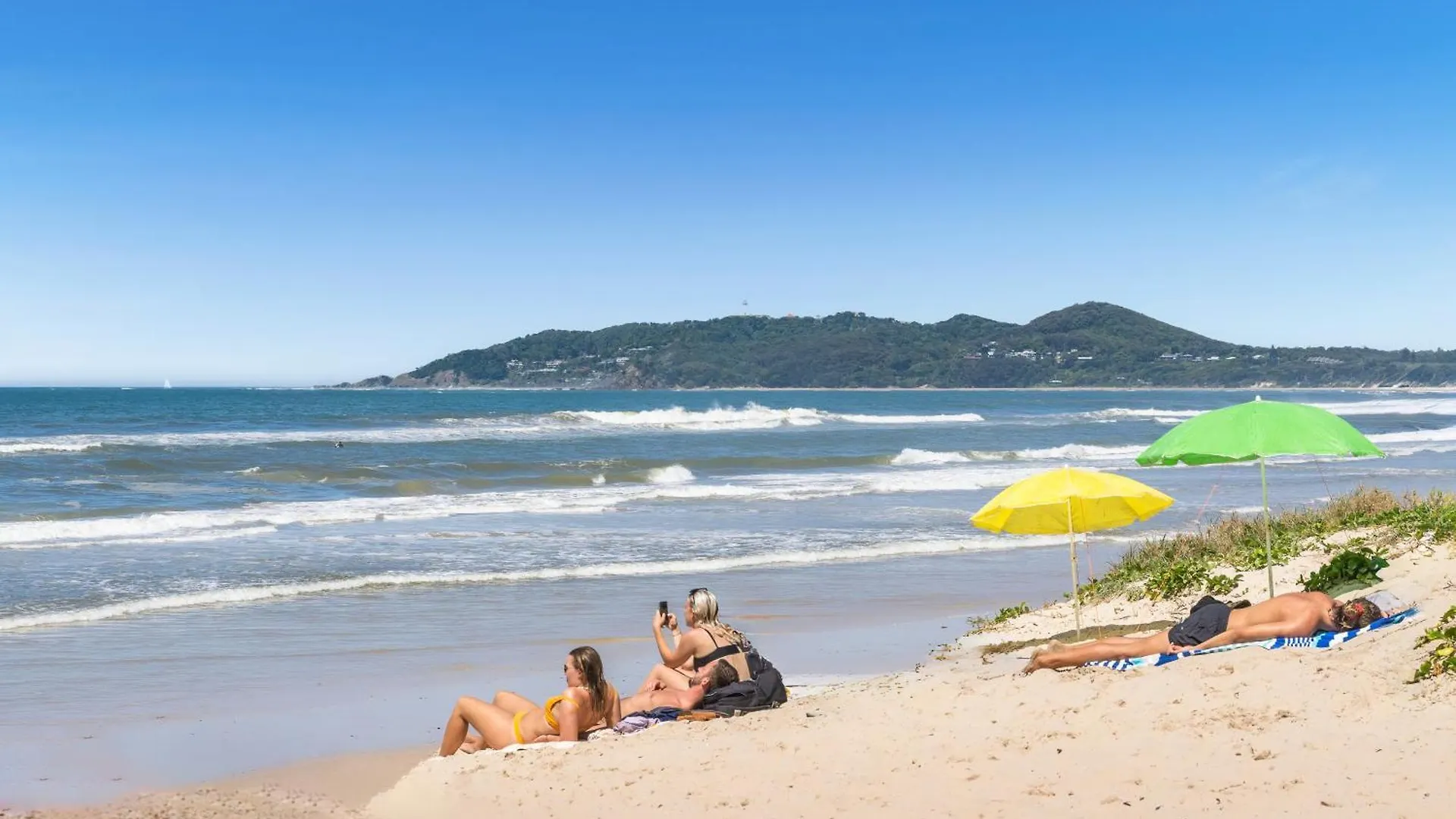 Lägenhet Your Place At Belongil Beach Byron Bay